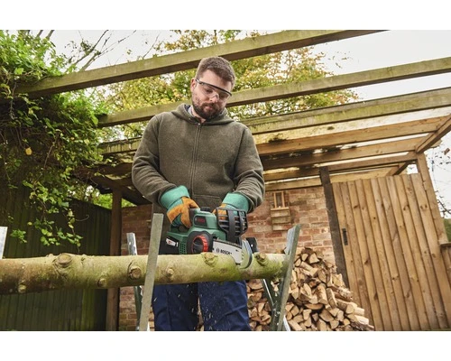 BOSCH Accu Kettingzaag Universal Chain Excl. 18 V Li Accu En Lader 7 BOSCH Accu Kettingzaag Universal Chain Excl. 18 V Li Accu En Lader - Afbeelding 5